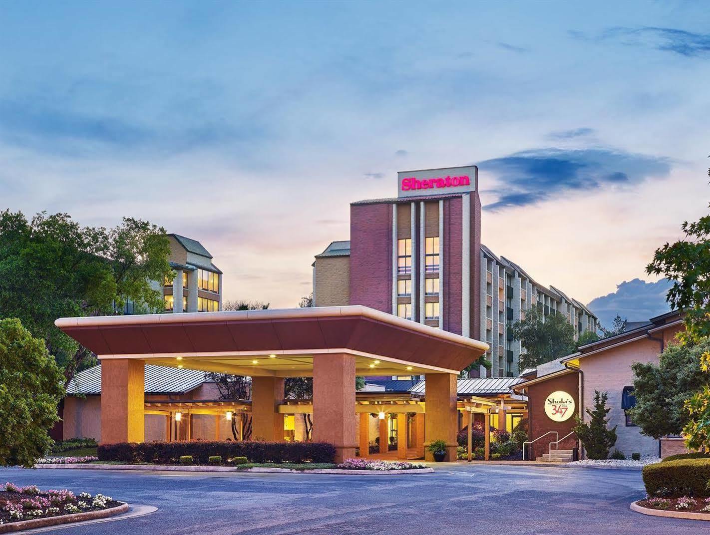 Blue Ridge Hotel & Conference Center Roanoke Exterior photo